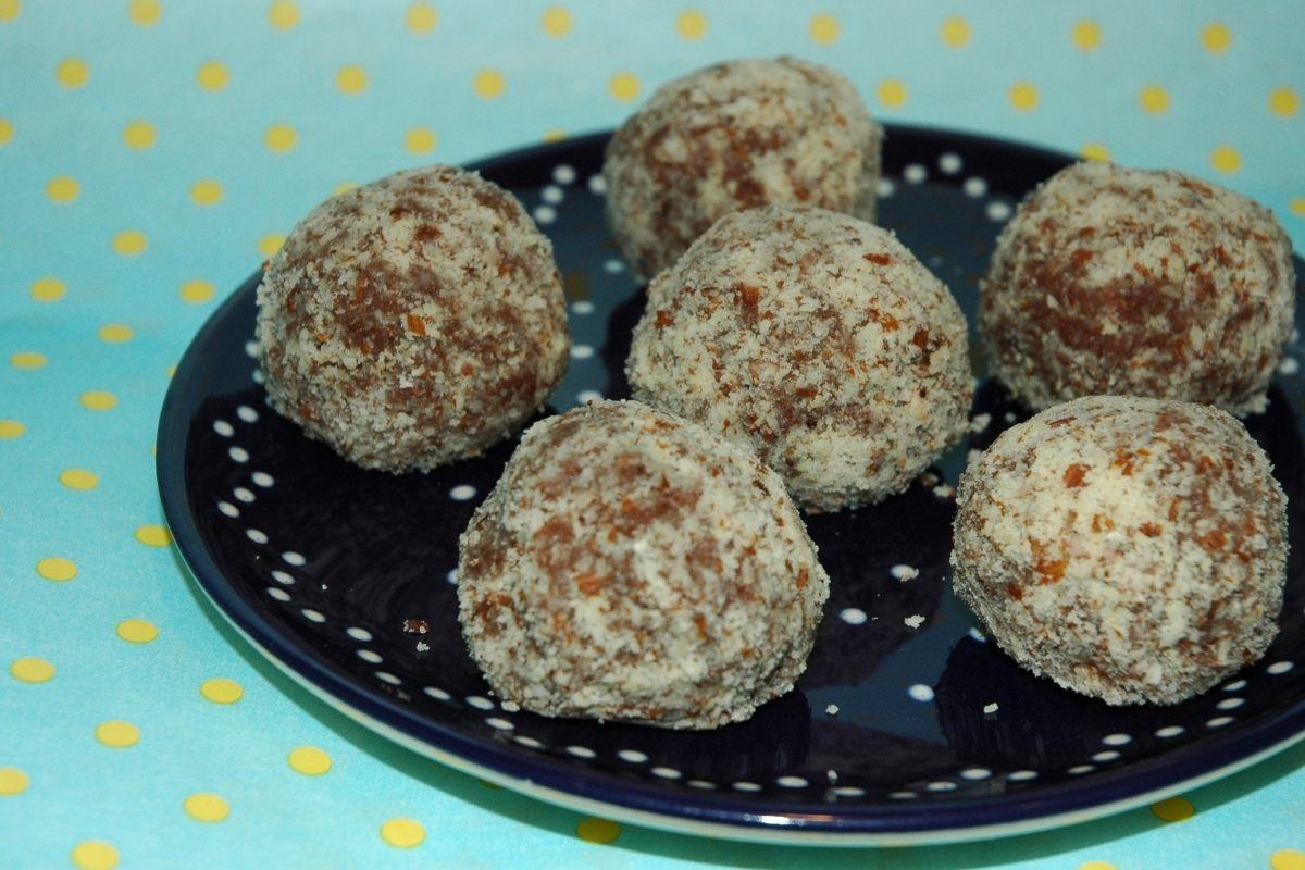 Almond covered chocolate balls.